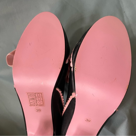 Irregular Choice black w/ pink scalloping heels - EU sz 39 - Picture 10 of 16